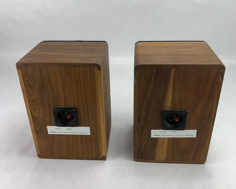 Vintage DLK Domus Acoustical Finch Walnut-Veneer Passive Bookshelf Speaker Set