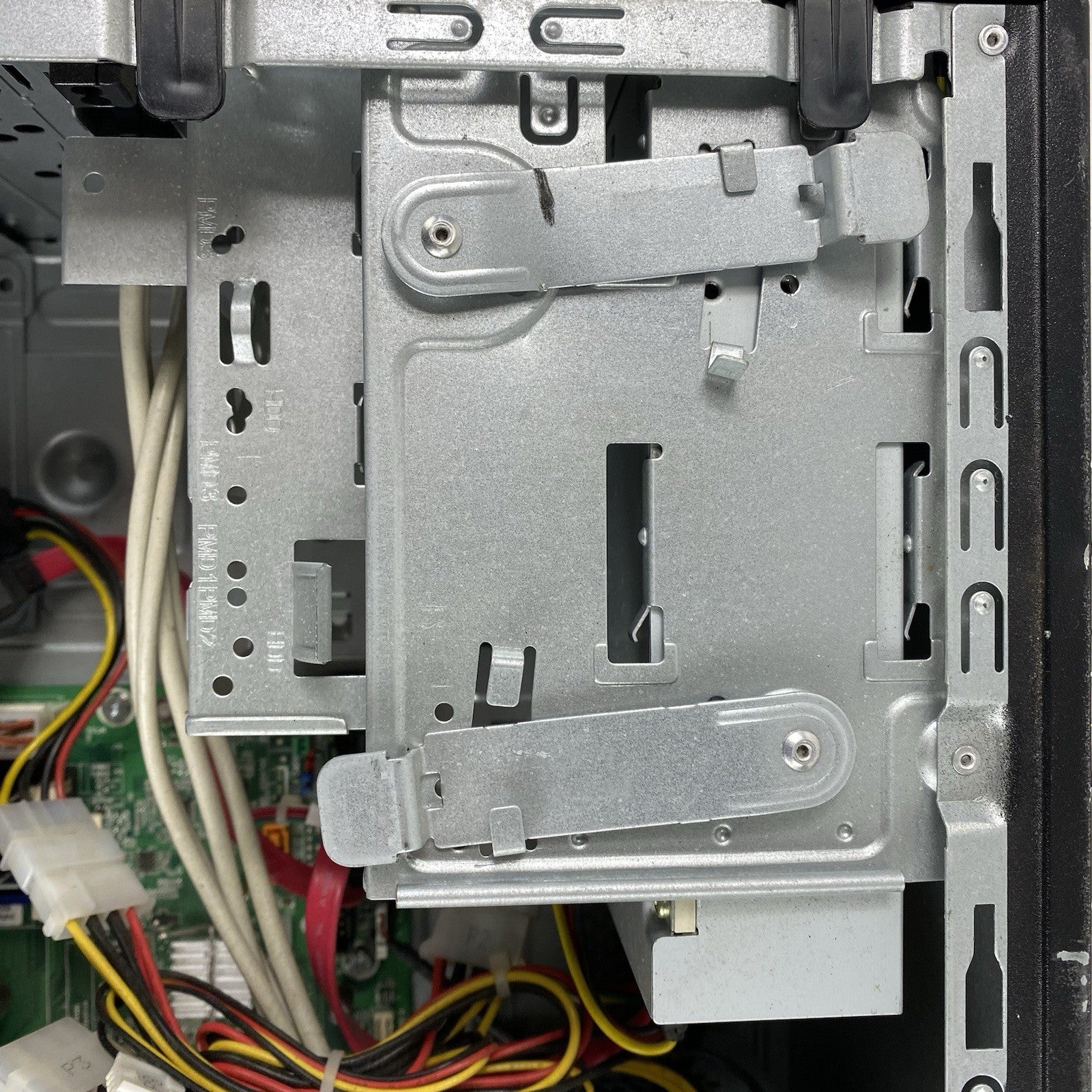HP P6616F MT AMD Phenom 2 x4 830 2.80GHz 4GB RAM No HDD No OS