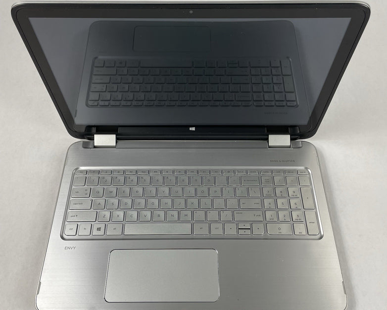HP ENVY 15-u473cl 15.6" i5-6200U 2.30 GHz 12 GB RAM No SSD/OS/AC