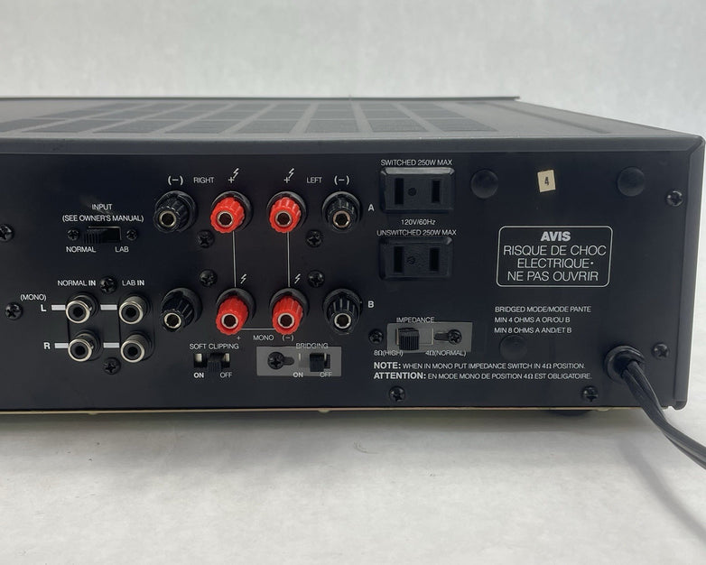 NAD 2100 Stereo Power Amplifier