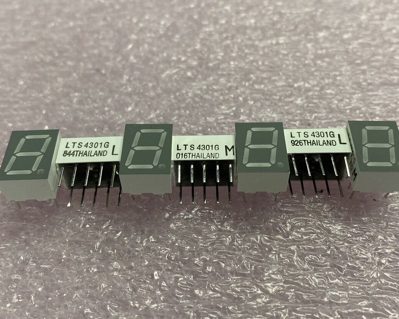 Brinkman Instruments 7 Segment Numeric Display 4301G Green (Lot of 18)