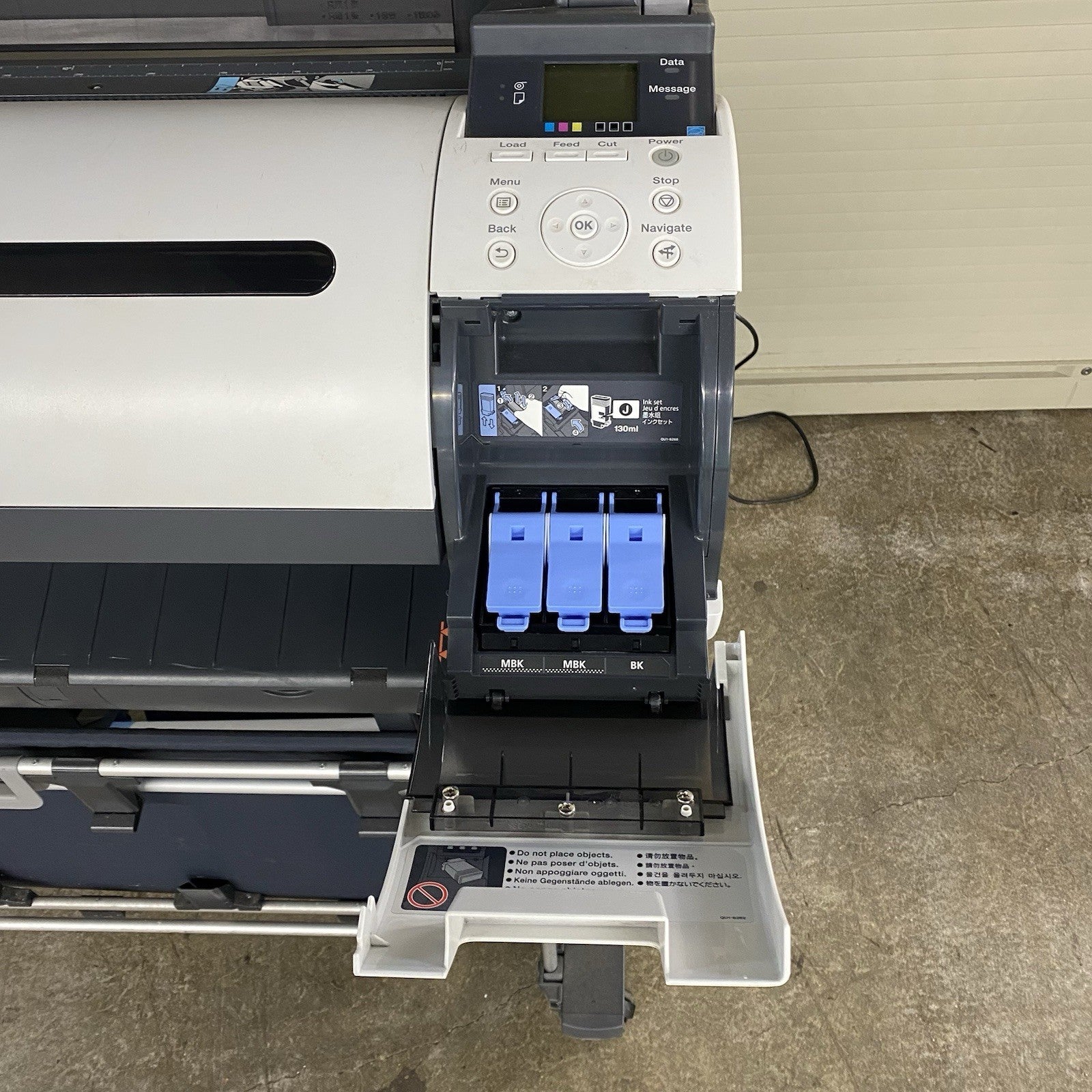 Canon IPF765 Printer Colortrac SmartLF Ci40 ViewSonic VS12666 LCD Touch Display4