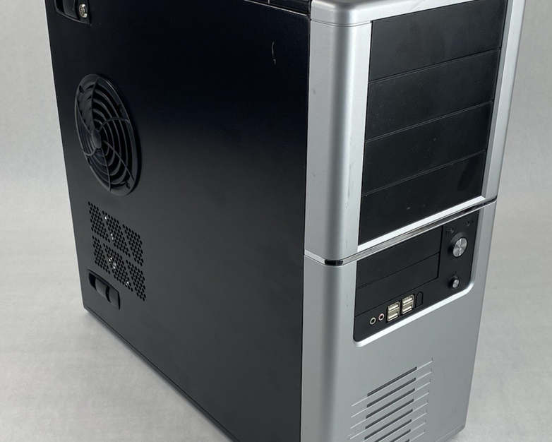 ASUS Ascot 6AR6-F Mid ATX Computer Case No Power Supply