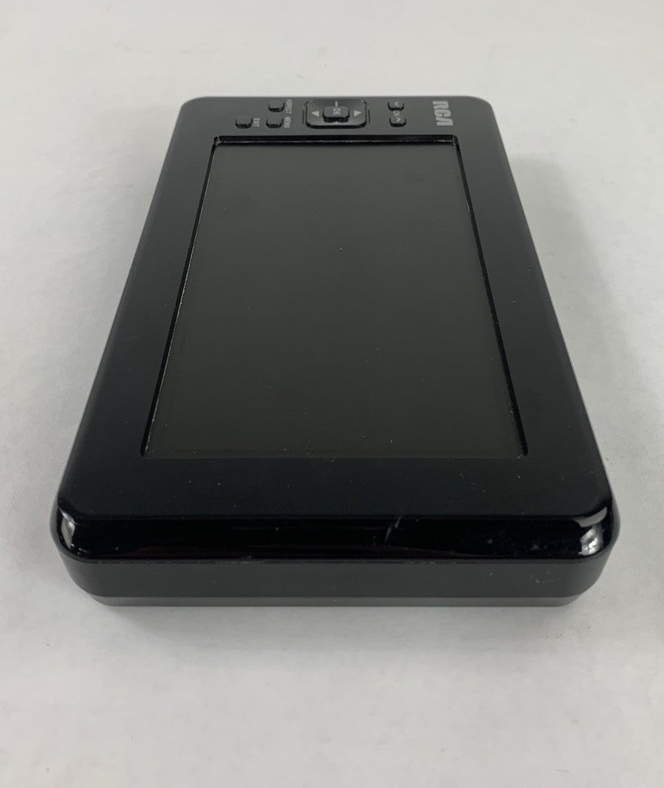 RCA T227 7" Portable Digital TV - Tested w/ AC Adapter2