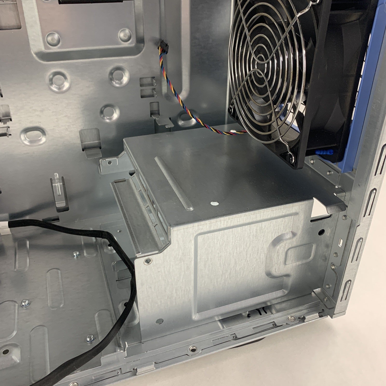 Dell PowerEdge T410 BareBones Chassis No MB No CPU No Ram No OS No HDD No PSUs