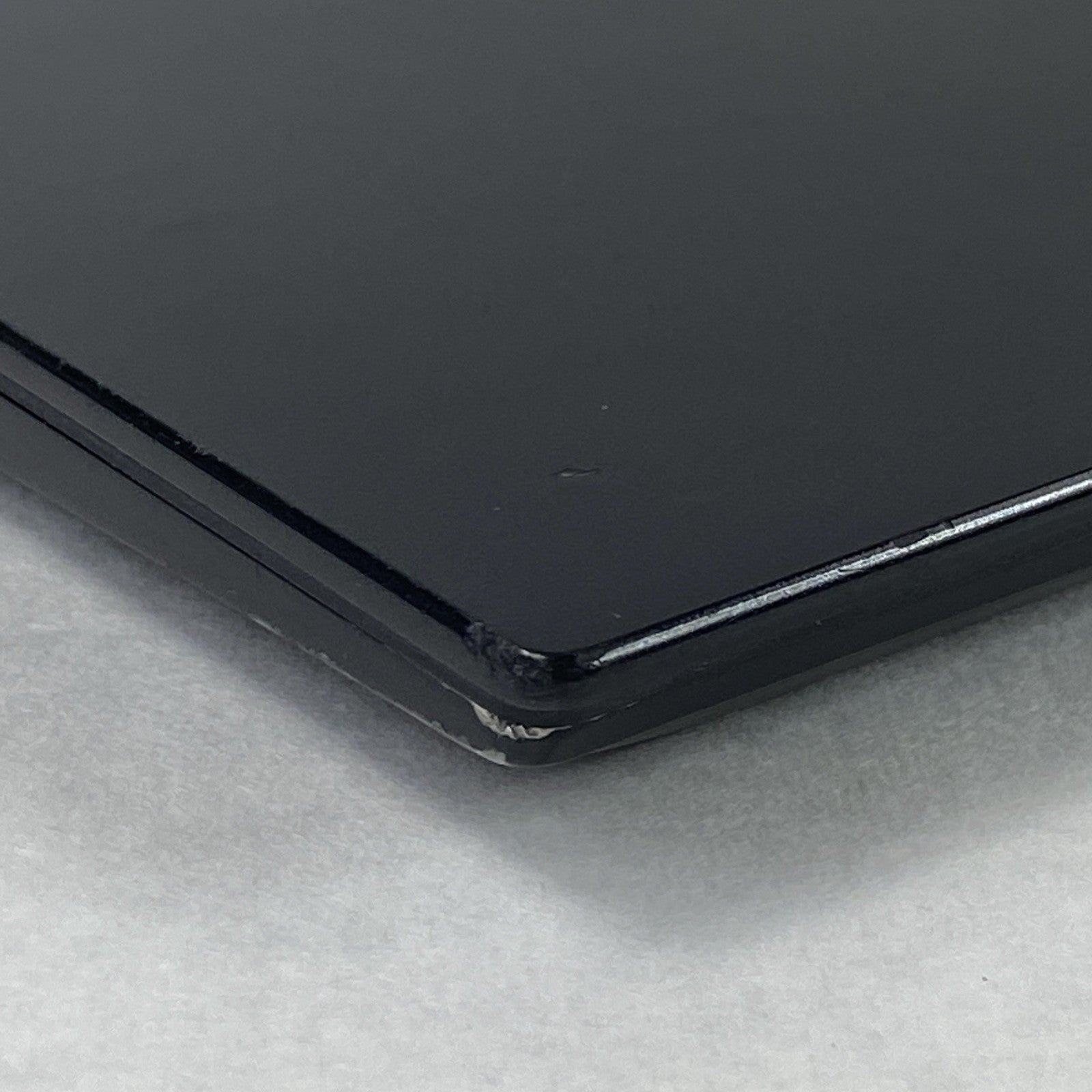 Lenovo ThinkPad T490s Intel Core i5-8365U 1.60GHz 8GB RAM 14.0" No HDD No OS
