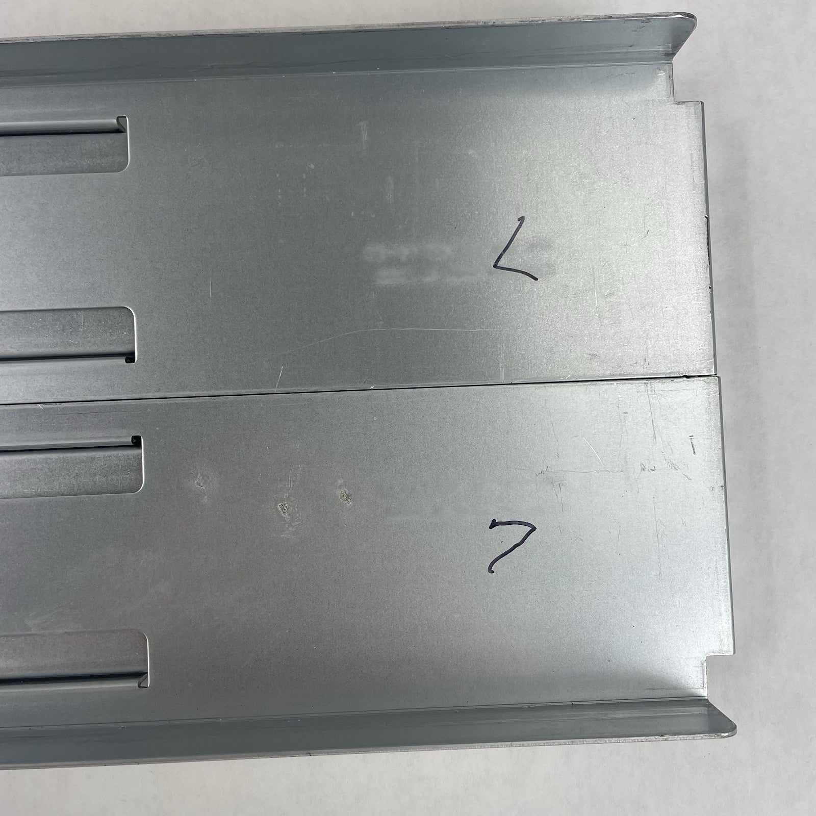 EMC Rack Mount Rail Kit 042-008-267 Mounting Rails Set6