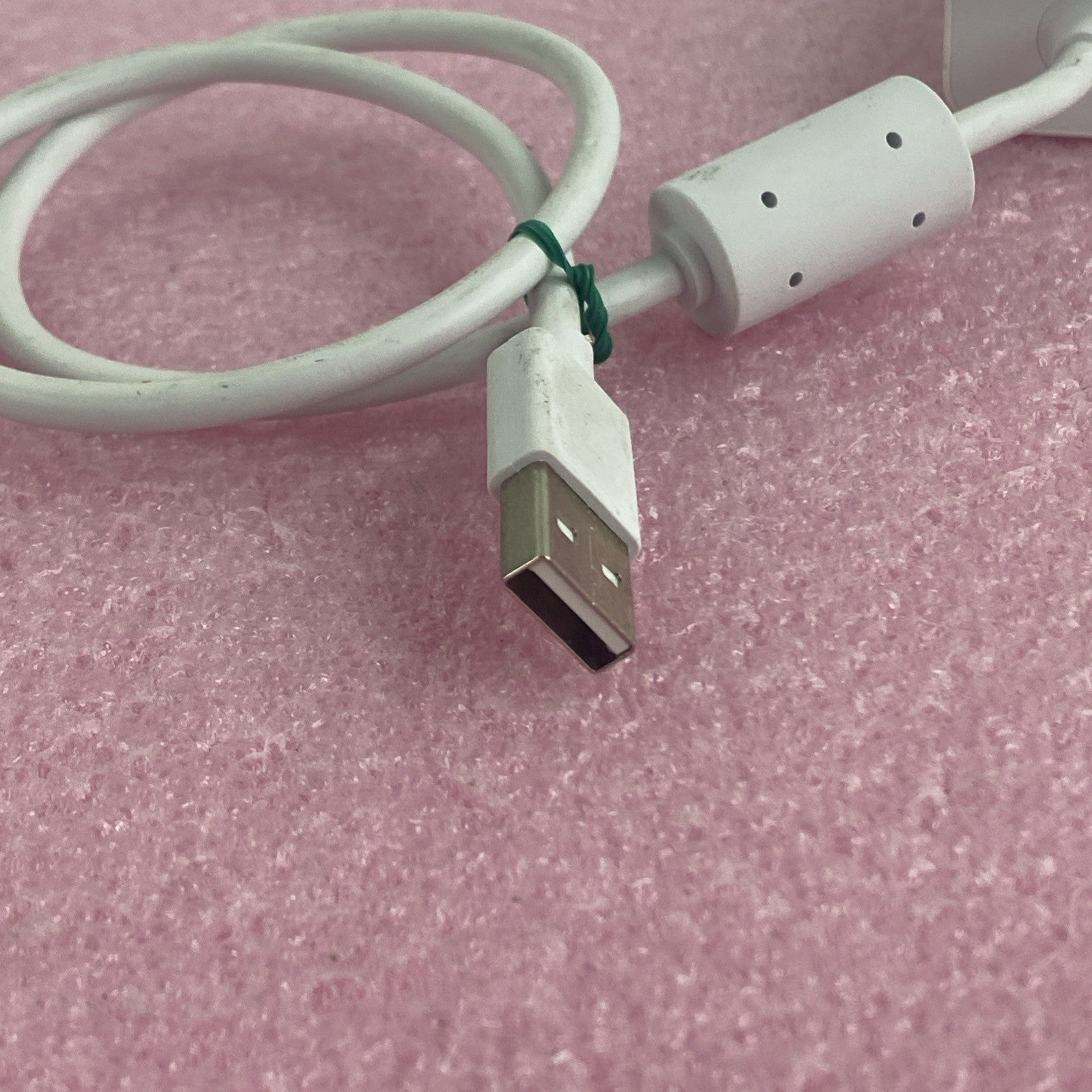Logi VU0058 Dongle Transceiver2