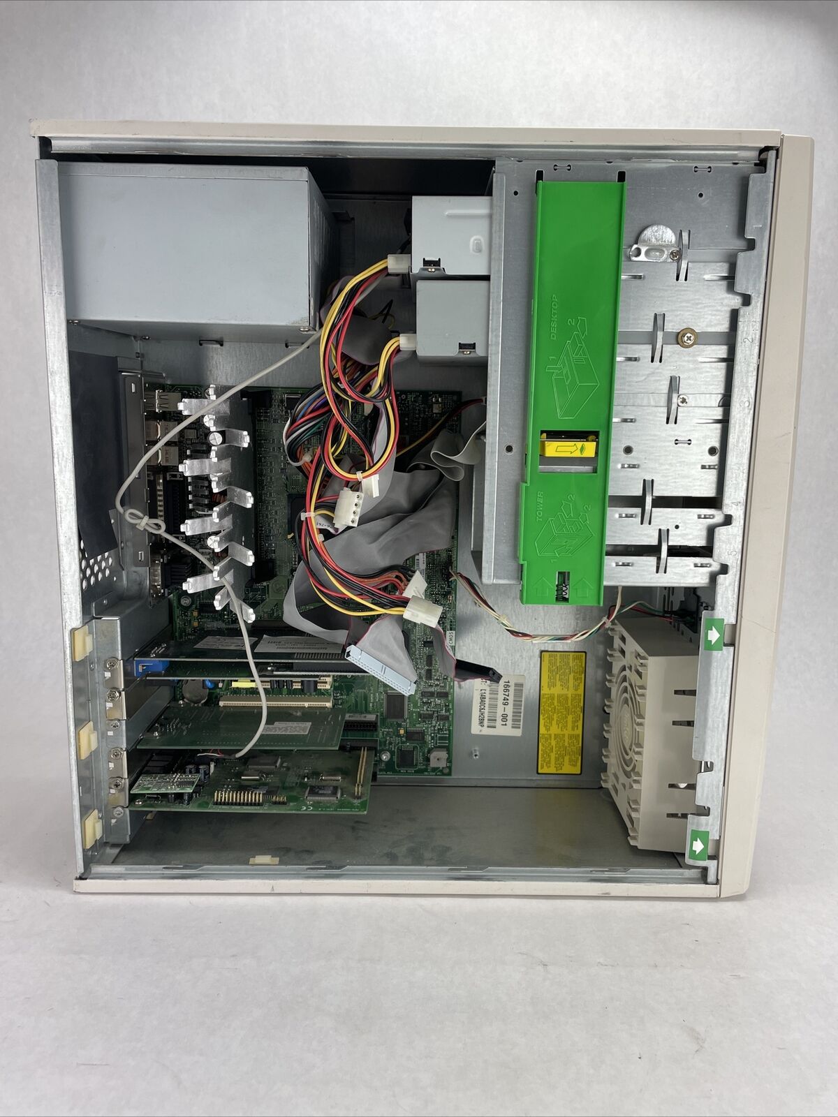 Compaq DeskPro EP-C300A MT Intel Celeron 300MHz 160MB RAM No HDD No OS