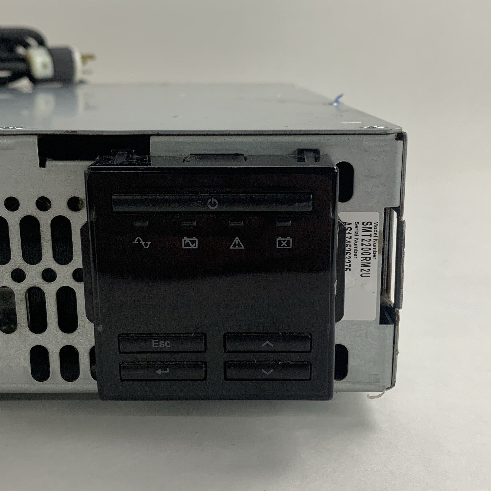 APC SMT2200RM2U Smart-UPS 2200VA Power Backup Tested No Face Plate No Batteries2