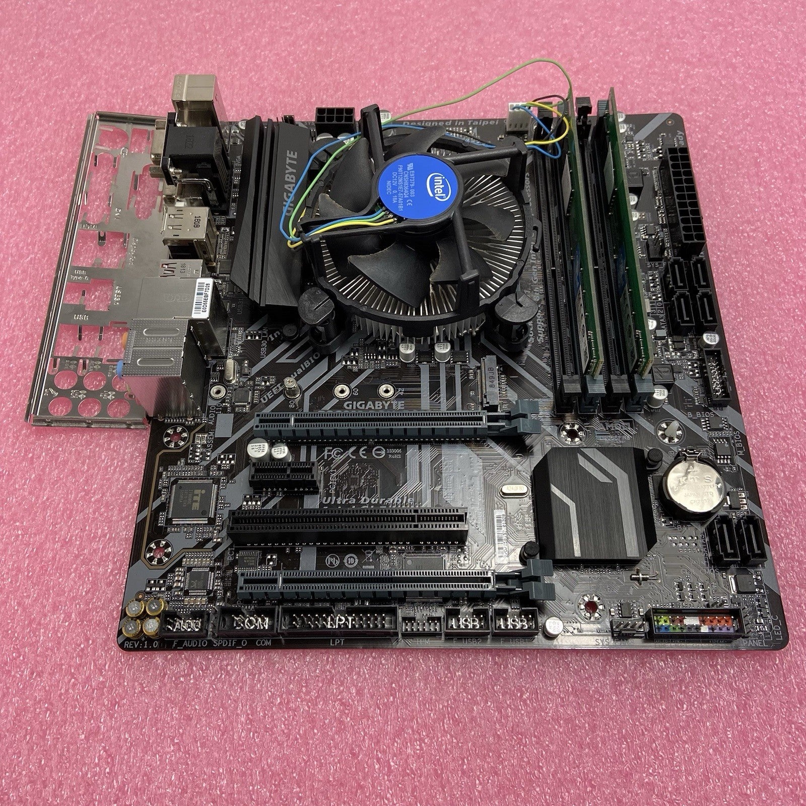 Gigabyte B360M D3H GSM Motherboard Intel Core i5-8500 3GHz 8GB RAM w/IO Shield1
