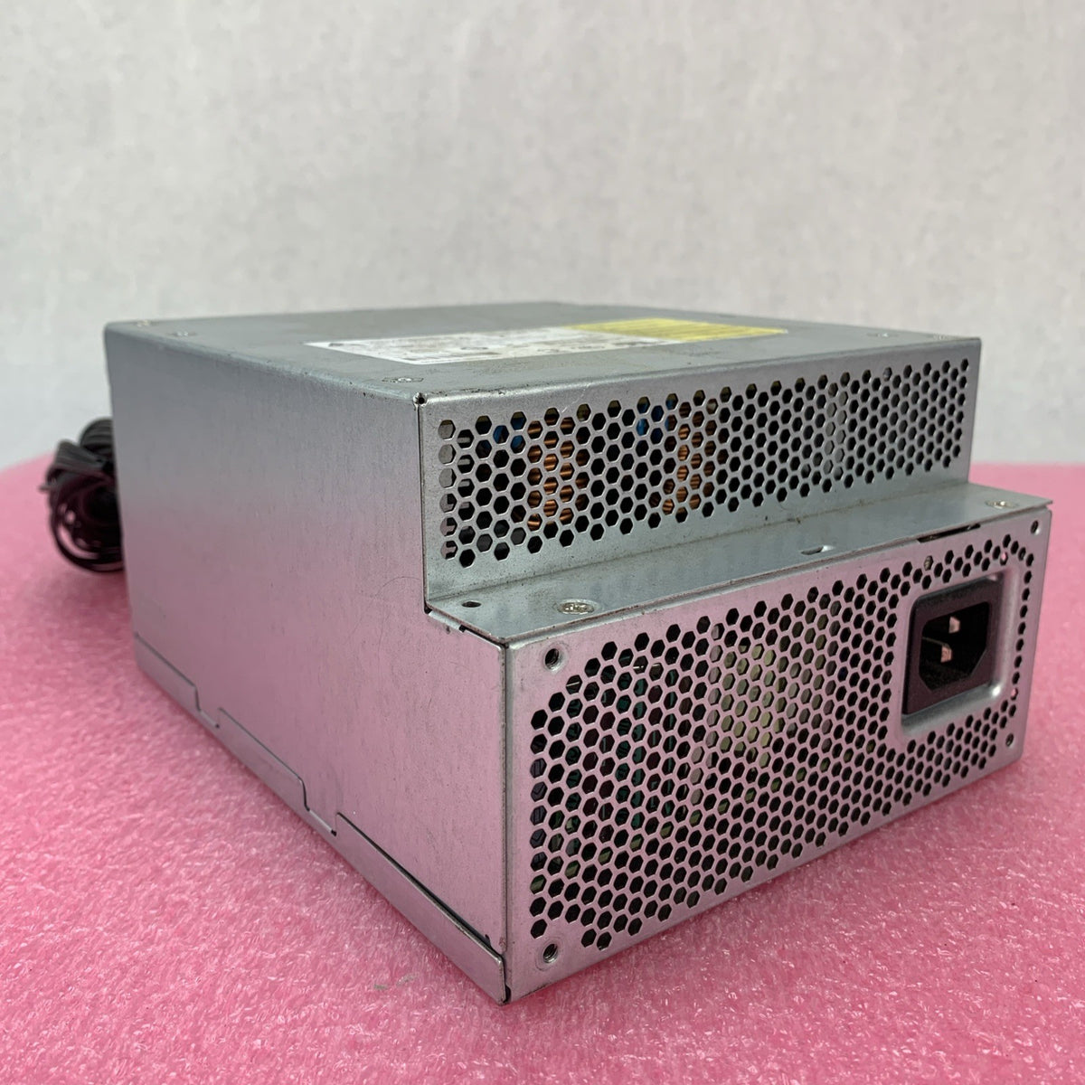 Delta Electronics DPS-700AB-1 700W Switching Power Supply HP 719795-0050