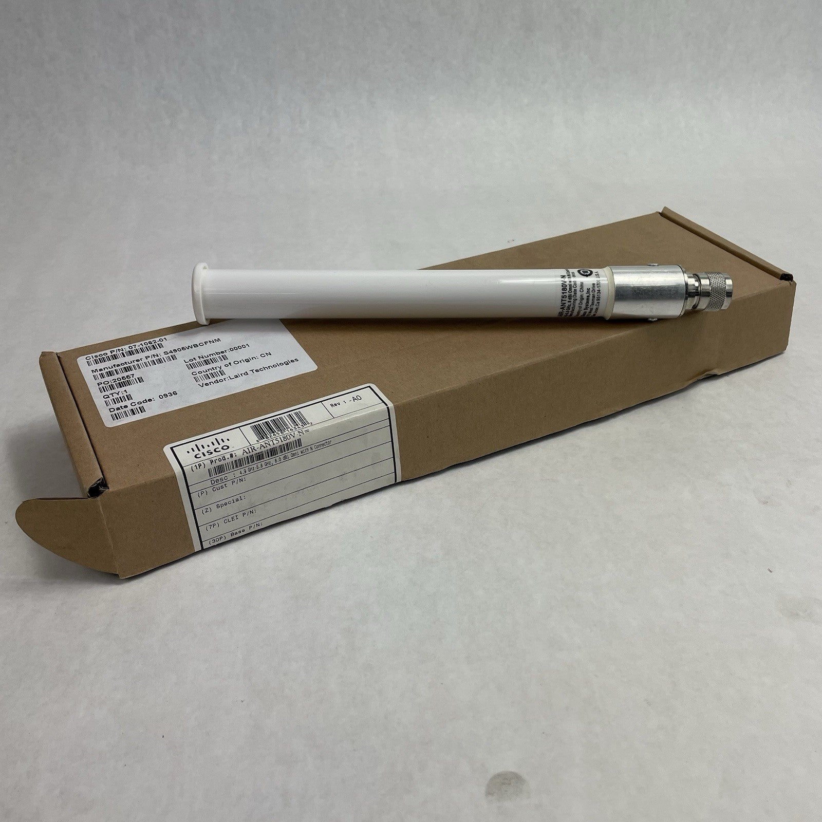 Cisco Aironet AIR-ANT5180V-N 5Ghz 8dBi Omnidirectional Antenna Connector