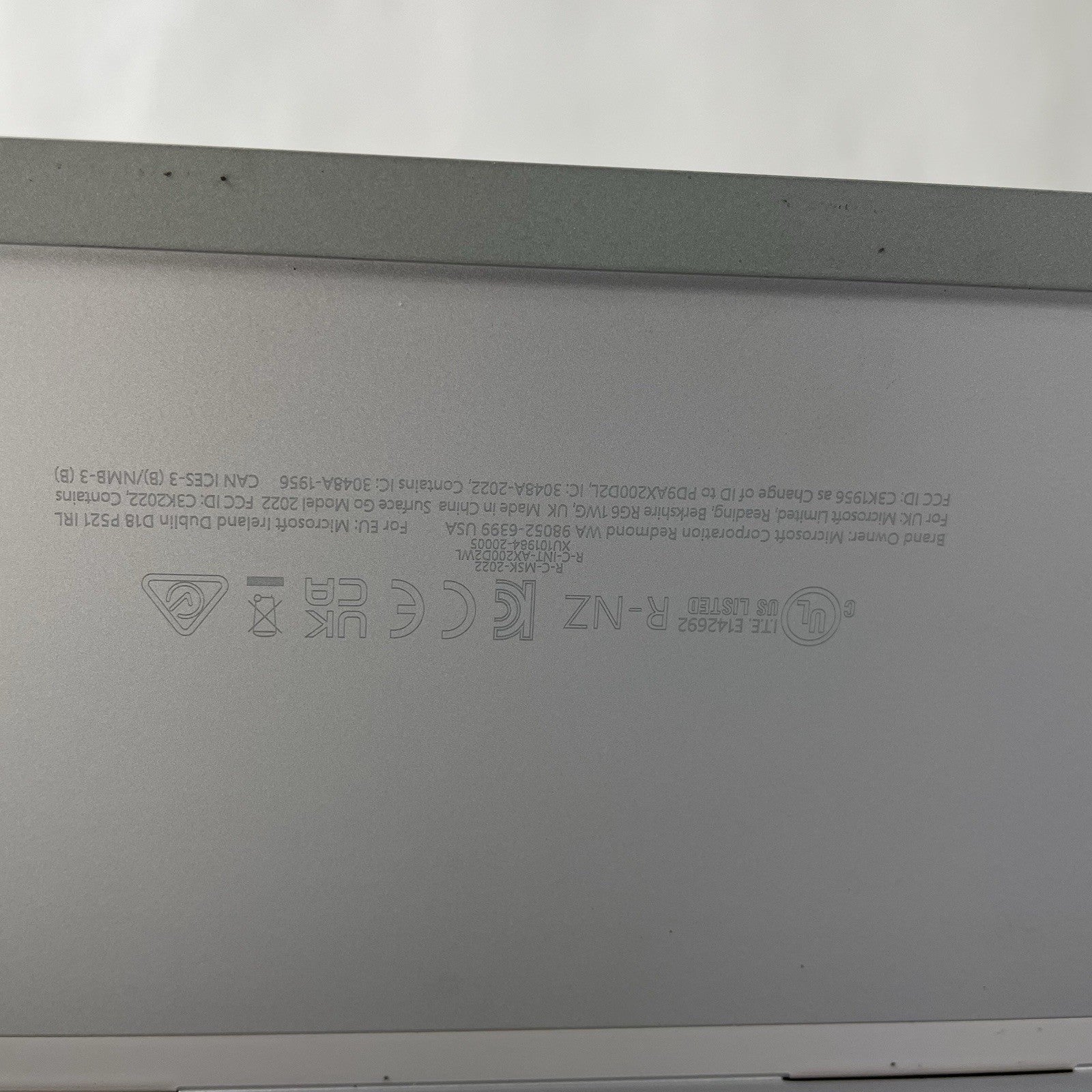 Microsoft Surface G03 i3-10100Y 1.30 GHz 8 GB RAM 128 GB SSD Windows 1111
