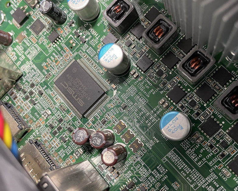 Dell Optiplex 7010 MT i5-3470 3.20 GHz 4 GB Nvidia Quadro K2000D No HDD No OS