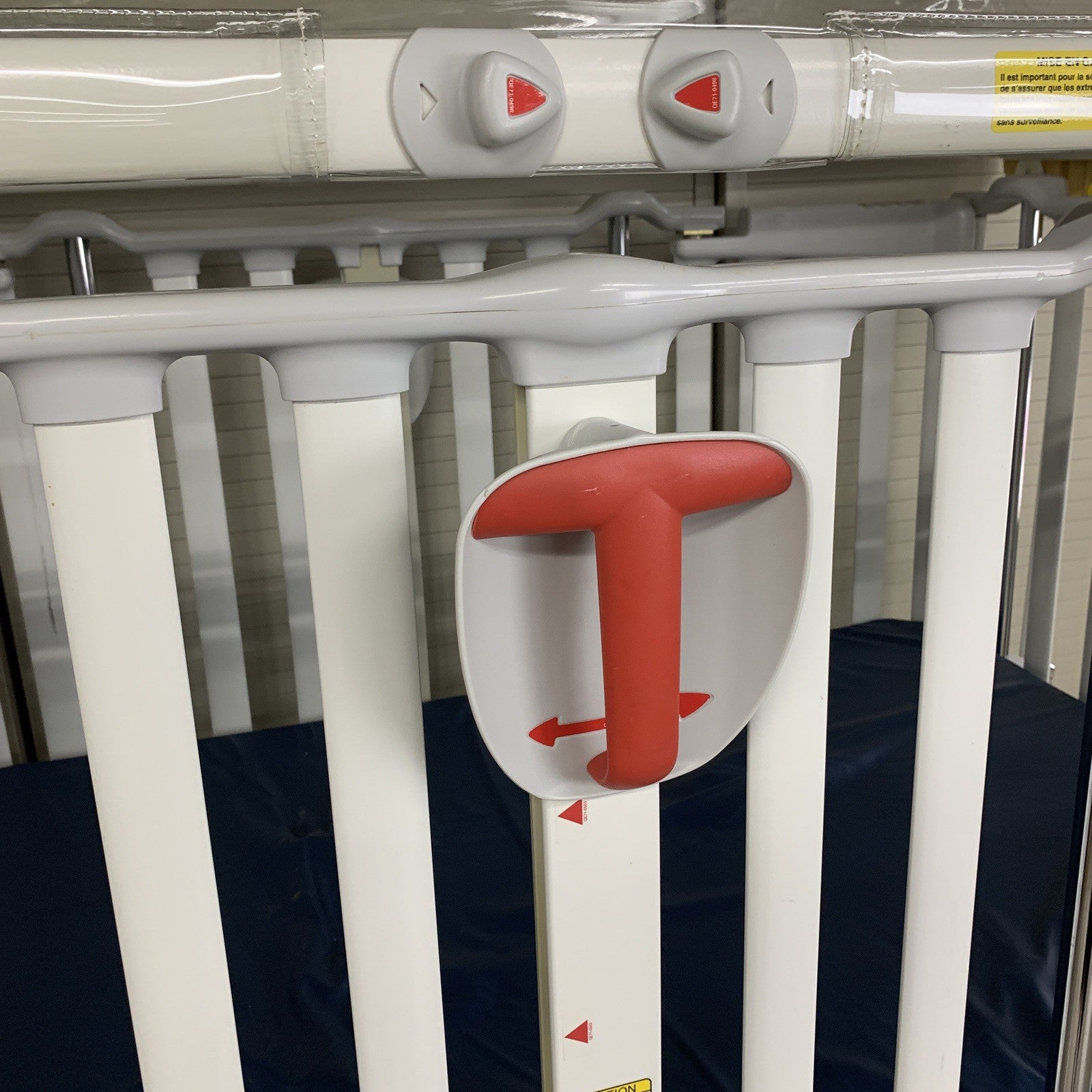 Stryker Cub FL19H Pediatric Crib with Mattress and FA64183 Retractable Top