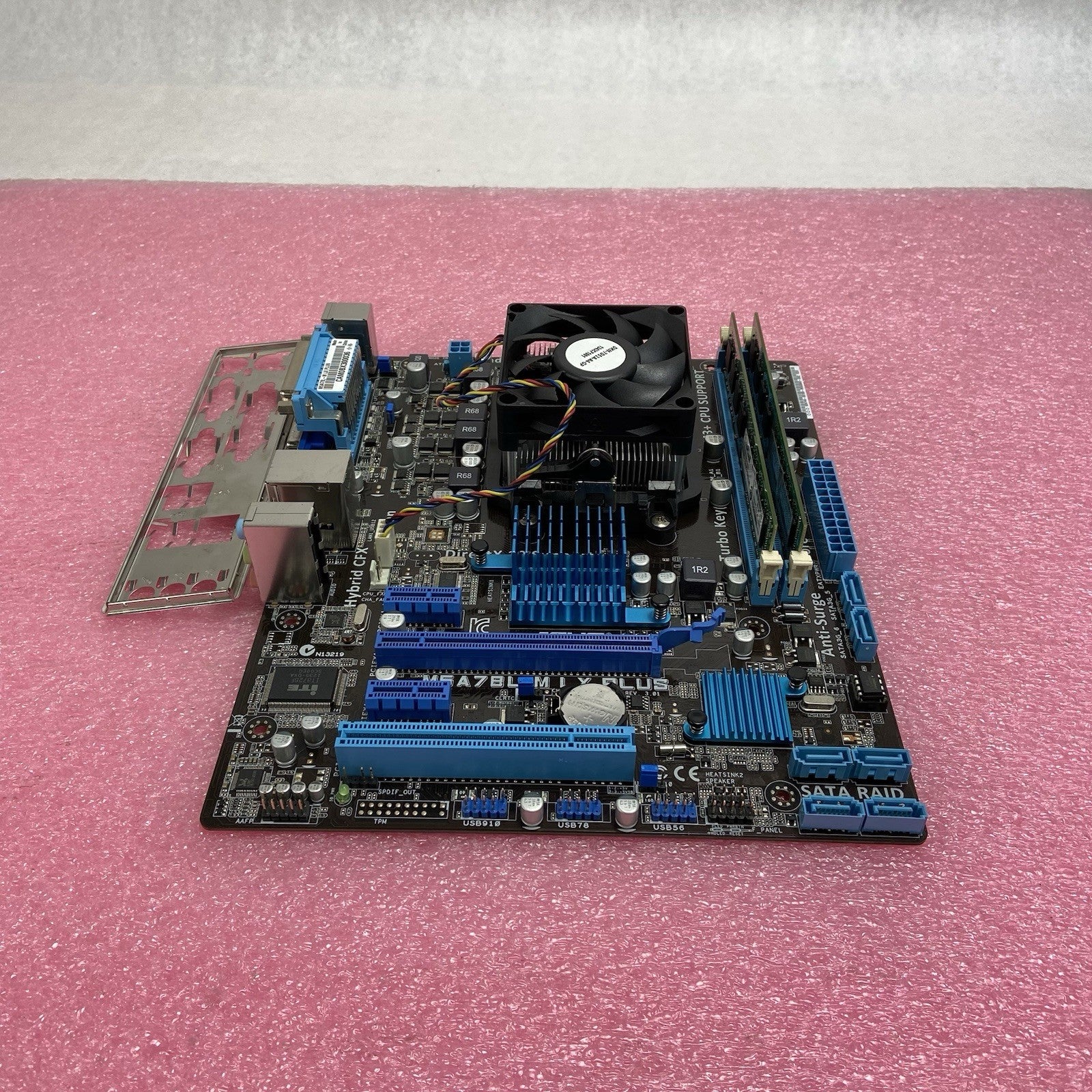 ASUS M5A78L-M Motherboard AMD Athlon 2 x2 270 3.4GHz 8GB RAM w/IO Shield1