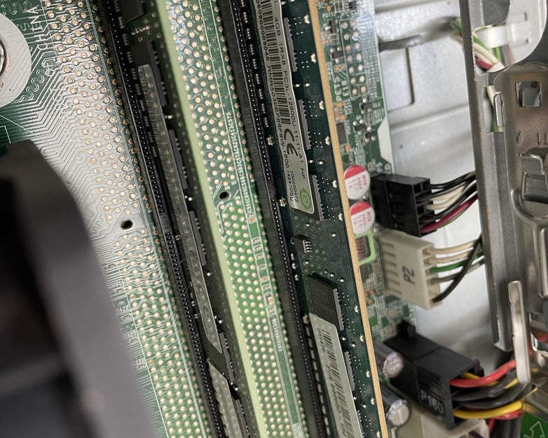 HP ProDesk 400 G1 SFF i3-4130 3.40 GHz 8 GB RAM No HDD No OS