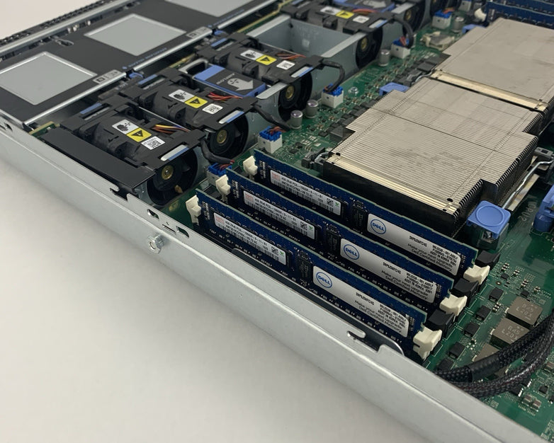 Dell PowerEdge R610 Server 2x Xeon E5520 2.27 GHz 24 GB RAM No OS No HDD
