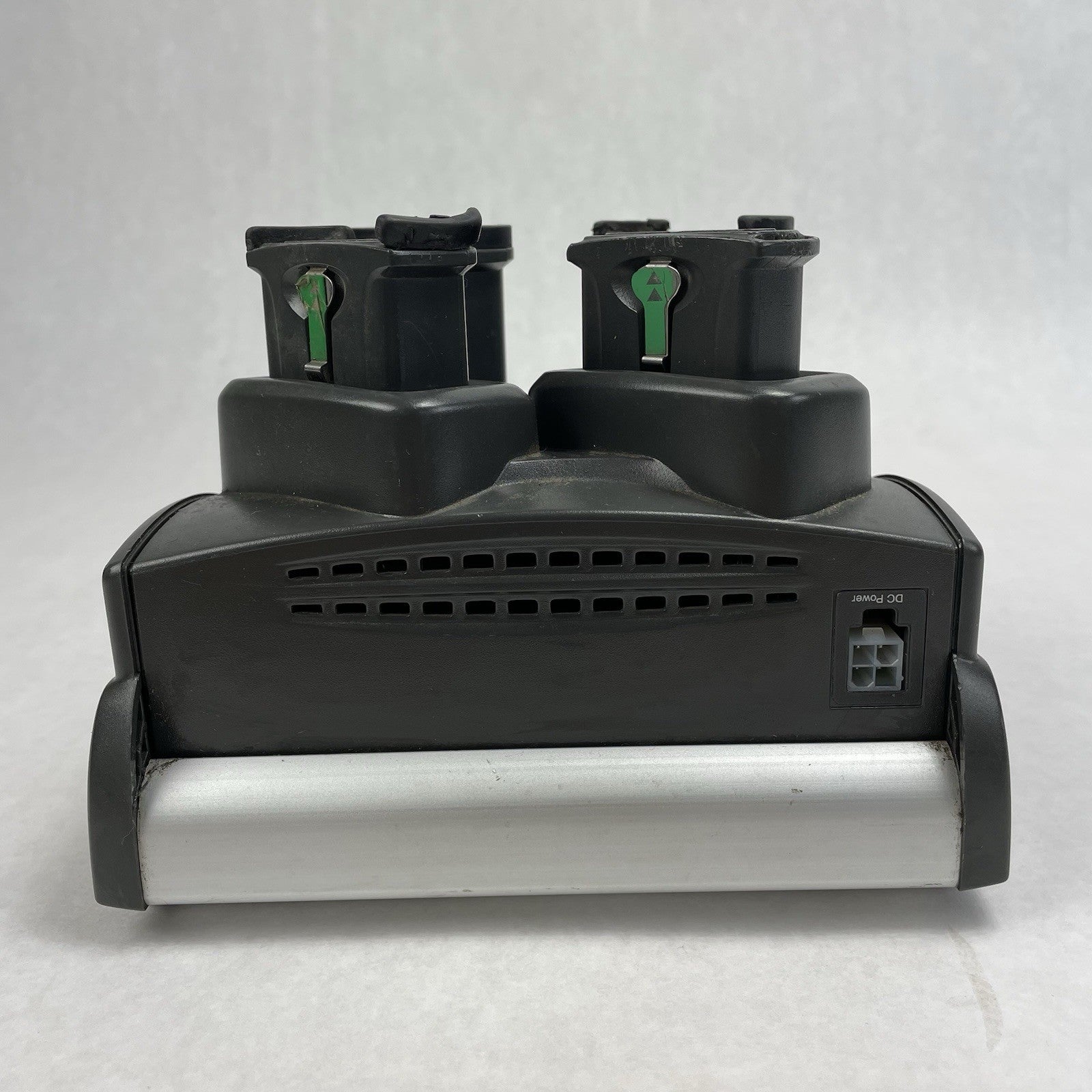 Symbol SAC9000-4000R Charging Cradle and 4 Batteries Untested
