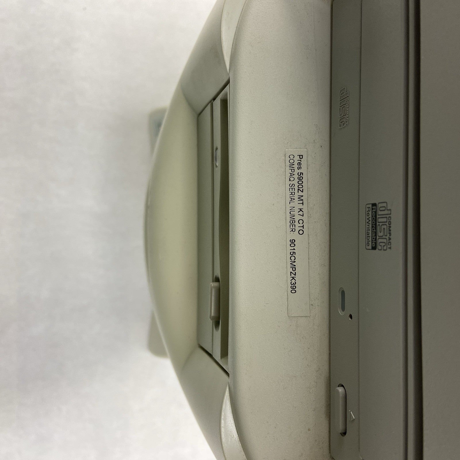 Compaq Presario 5900Z MT AMD K7 694MHz 256MB RAM No HDD No OS 8500DV 64MB3