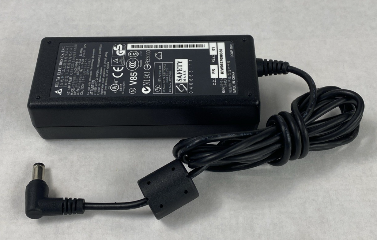 Delta Electronics SADP-65KB 65W 19V 3.42A AC Adapters (Lot of 3)