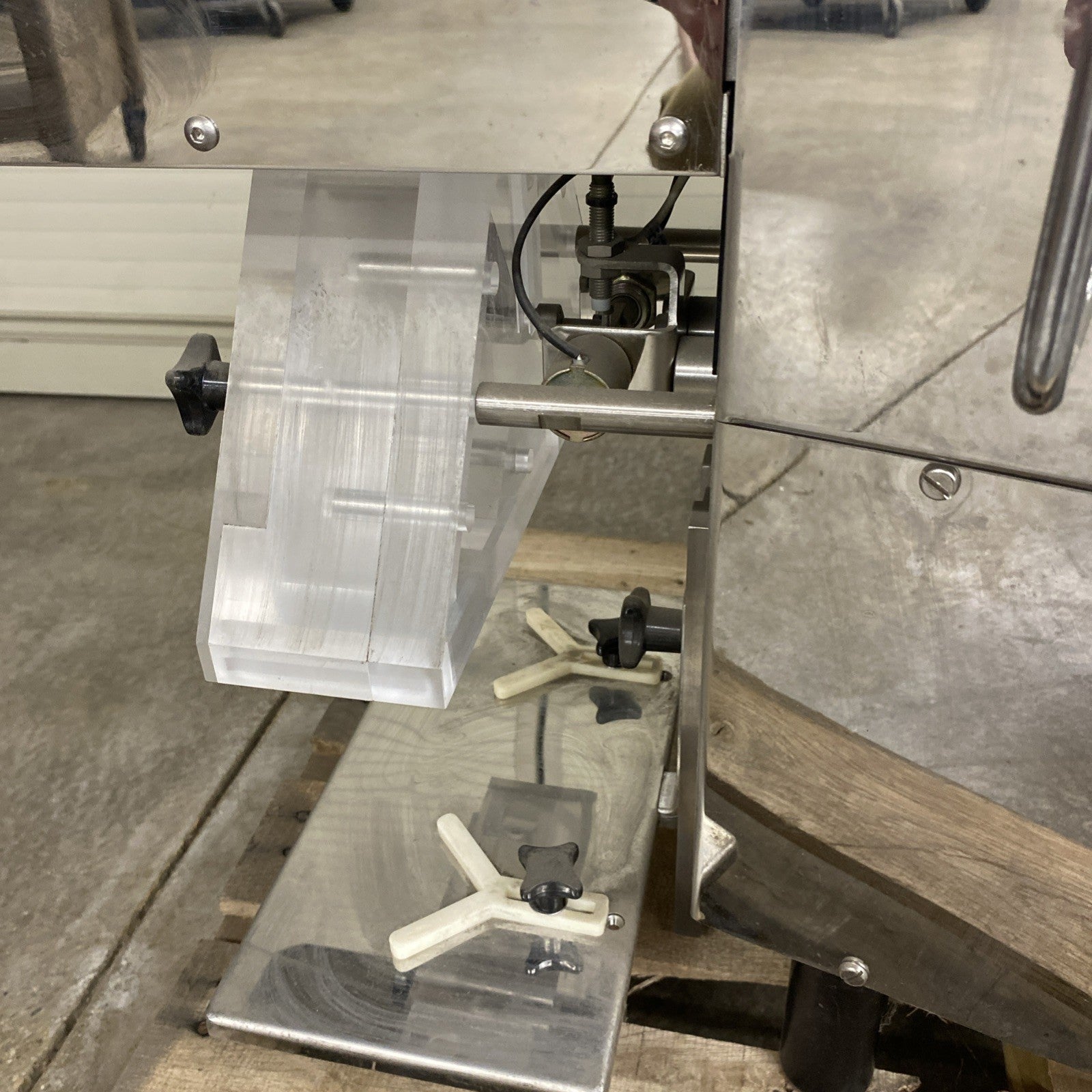 Modular Packing Systems MC-2 Automated Tablet Counter10