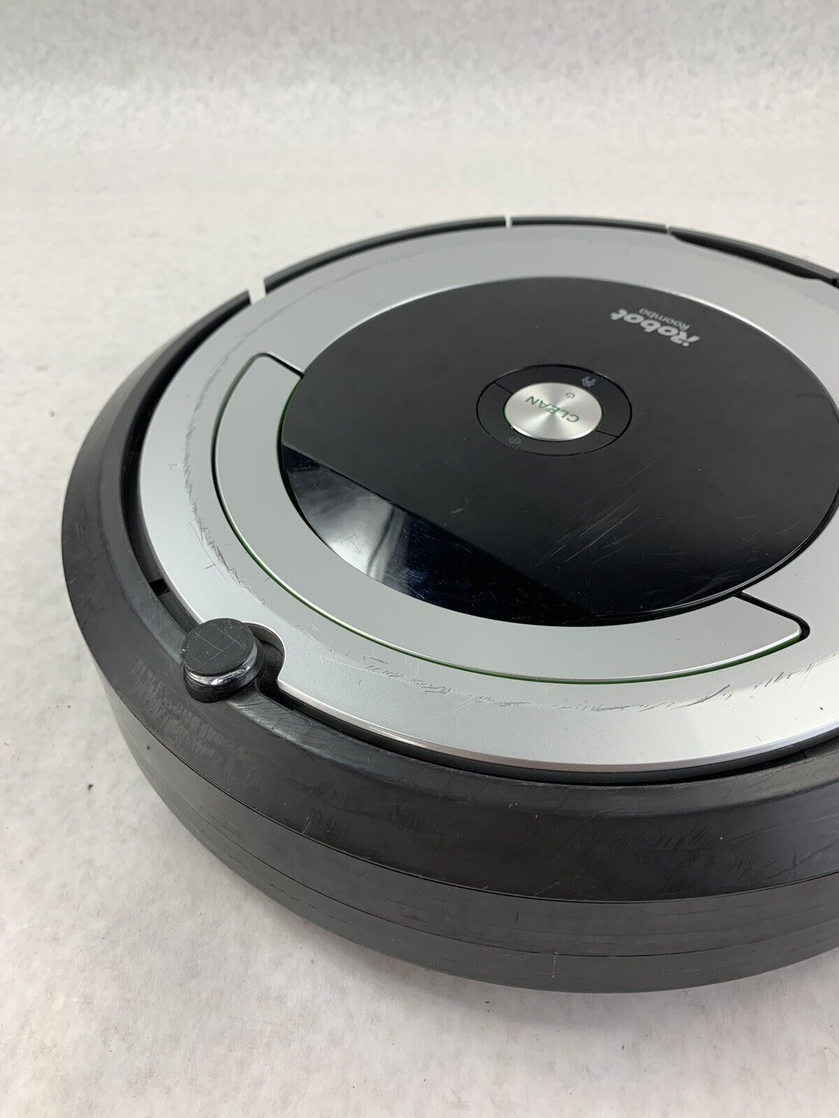 iRobot Roomba 690 Self-Charging Wi-Fi Smart Robot Vacuum Error 6 For Parts