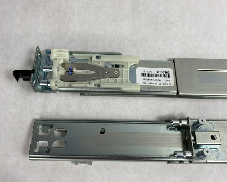 IBM Generation III 00D3962 00D3963 1U Rail Kit - Left And Right
