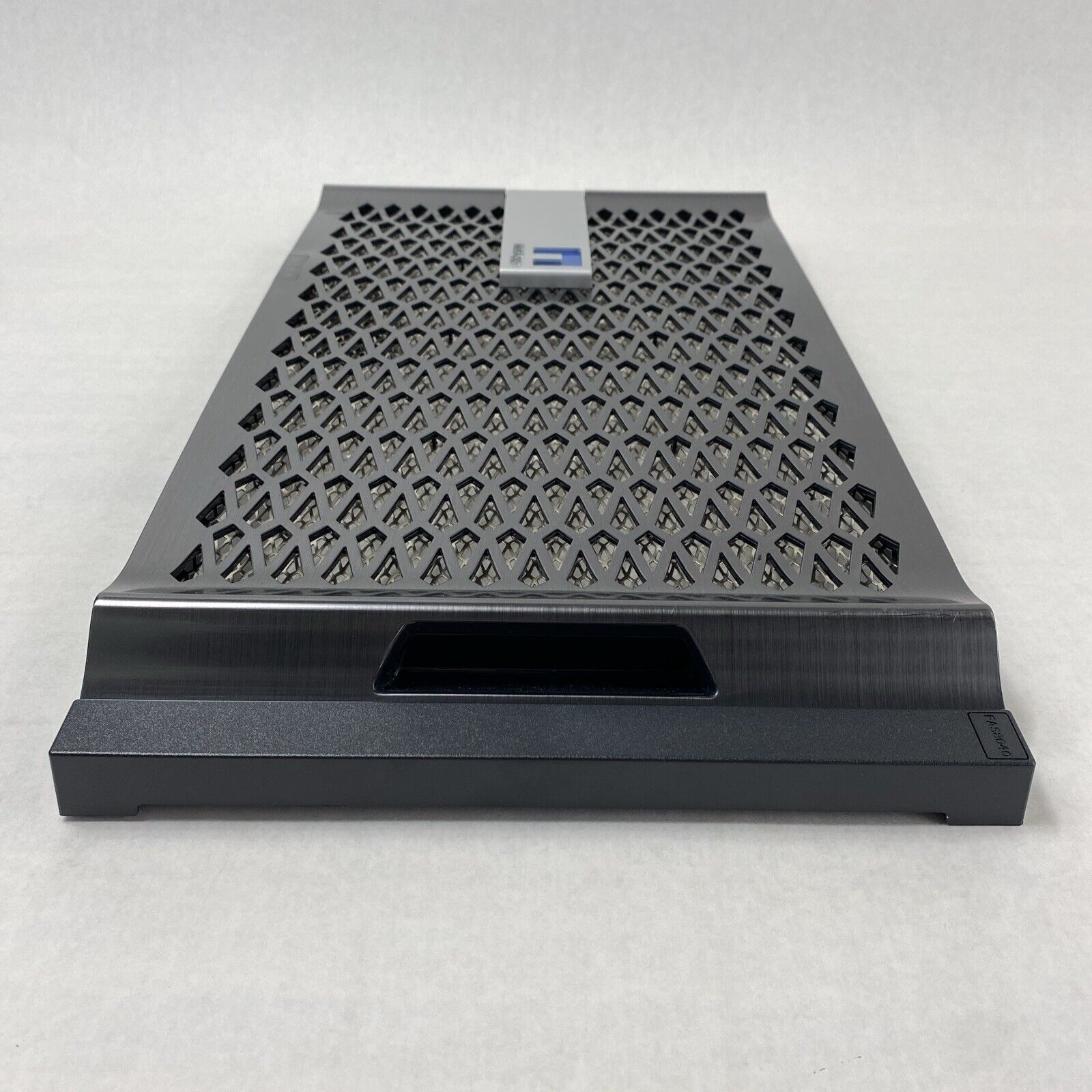 NetApp 111-01220+A0 5U Front Bezel Face Plate