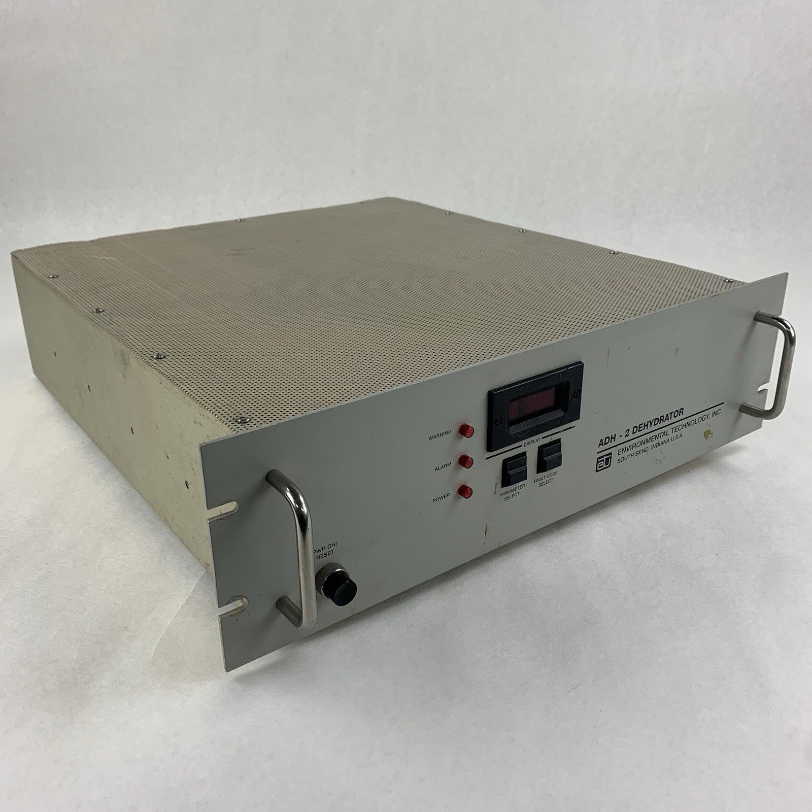 Environmental Technology ADH-2A COM Dehydrator Powers on No Pump0