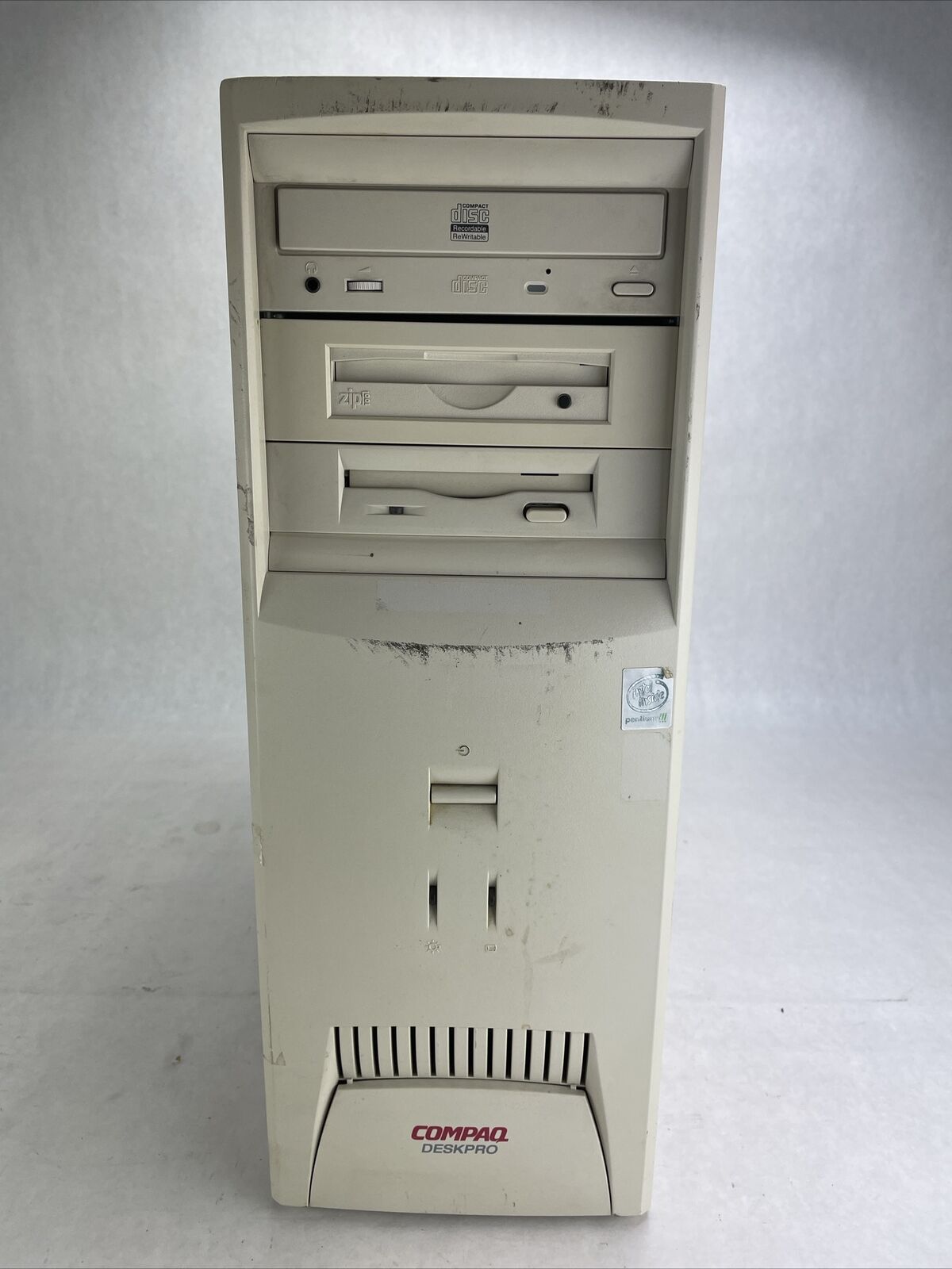 Compaq Deskpro P600E DT Intel Pentium III 600MHz 256MB RAM No HDD No OS