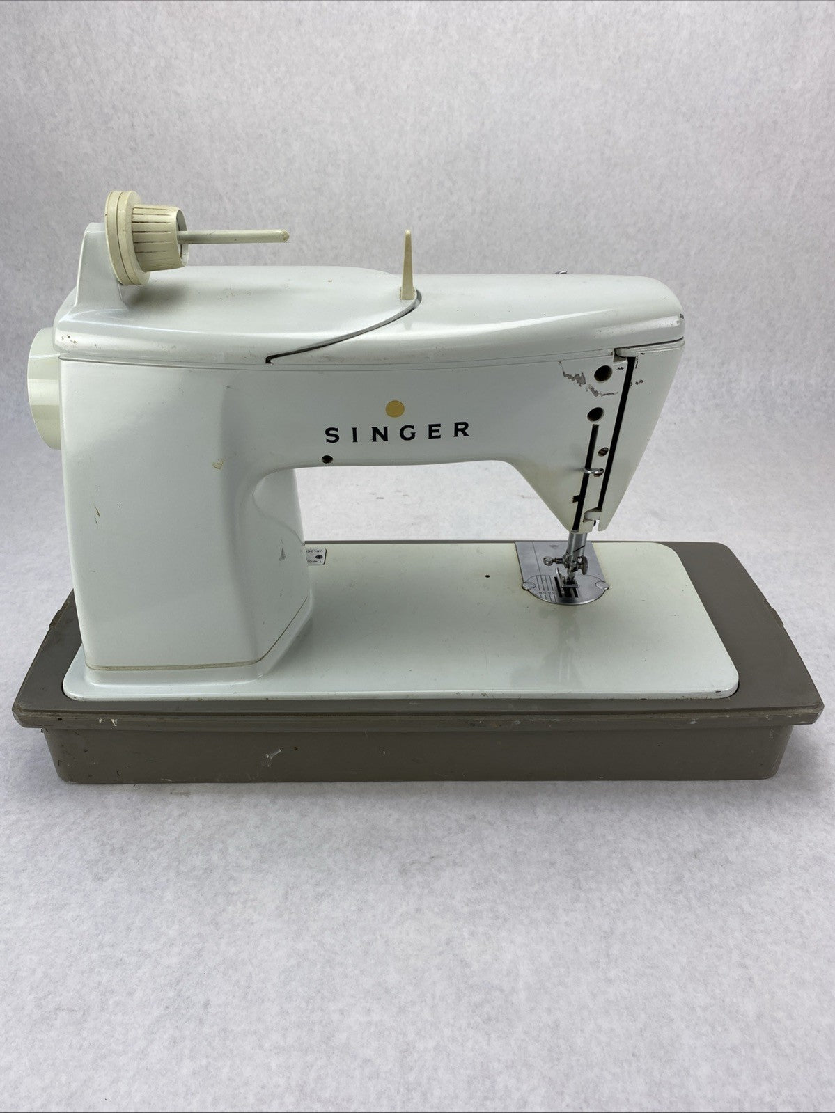 Vintage Singer Touch & Sew 603E Sewing Machine With Pedal - Viking Sewing Center3