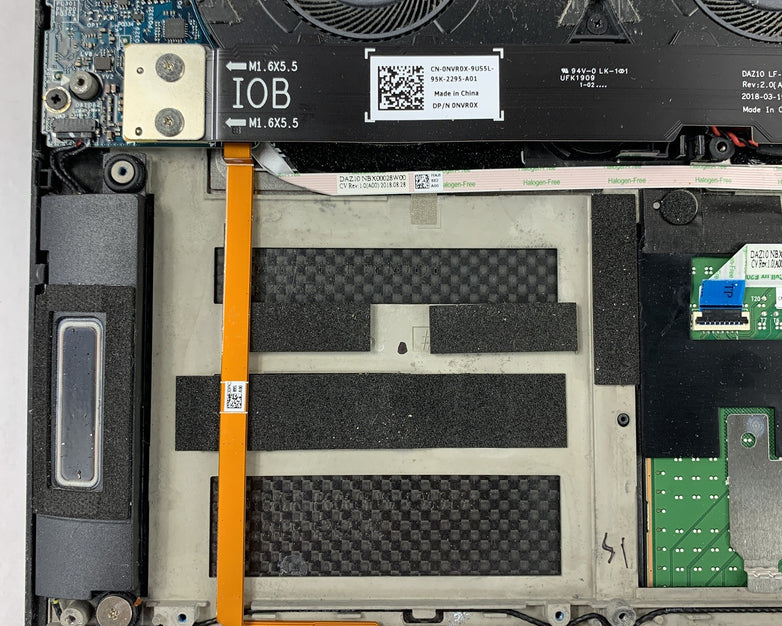 Dell XPS 15 9575 2-in-1 15.6" i5-8305G 2.8 GHz 8 GB Ram No OS No HDD No Batt