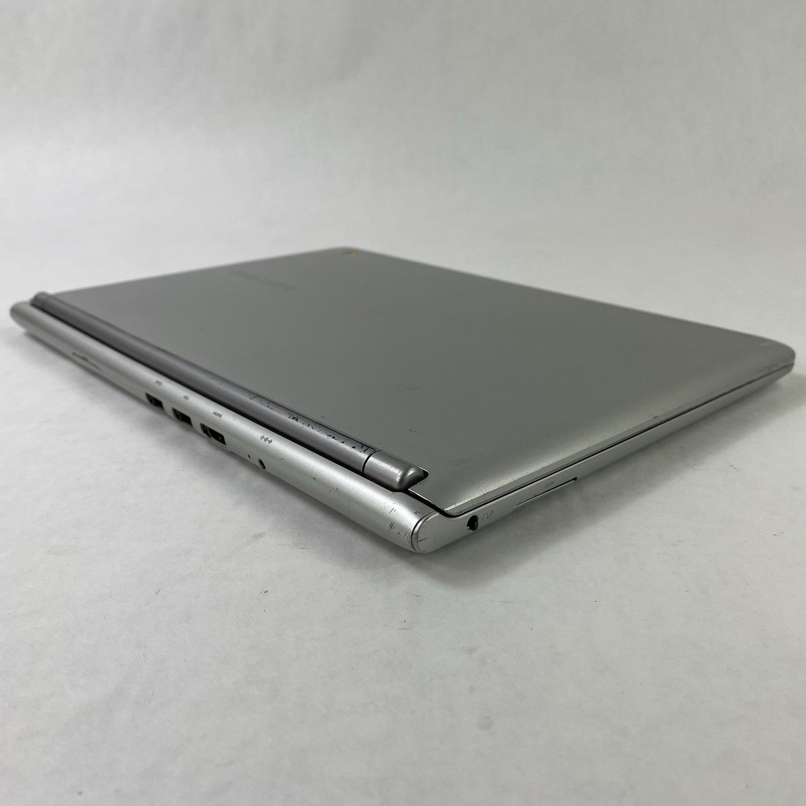Samsung XE303C12 11.6" ARM V7 rev4 2 GB RAM 16 GB Storage No AC9