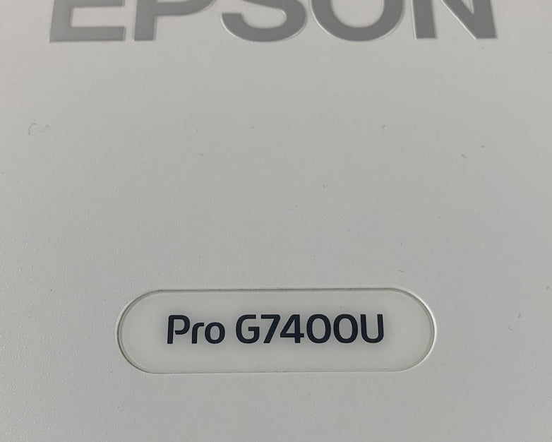 Epson Pro G7400U H762A 3LCD Projector - Parts or Repair