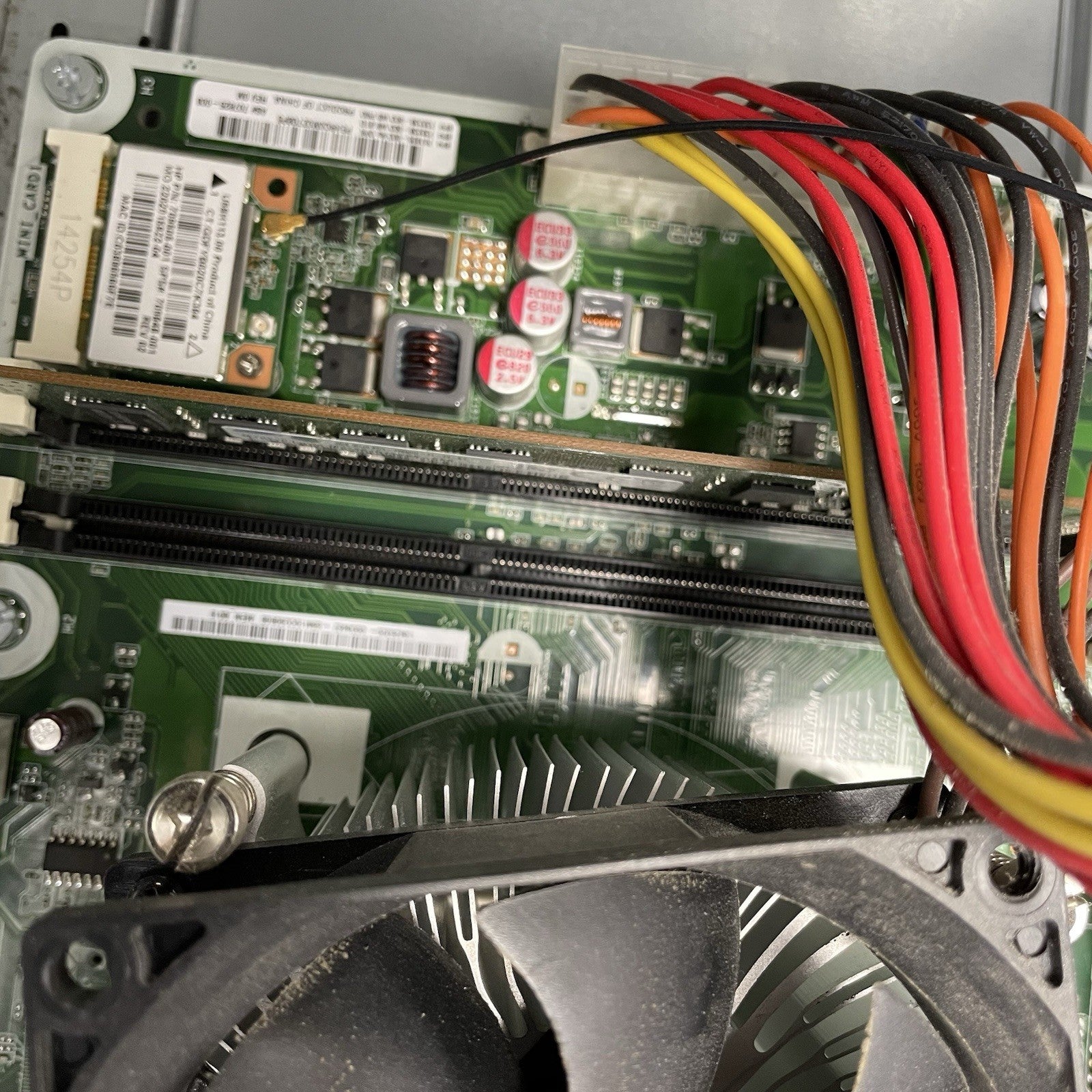 HP 110-a04 MT i3-4130 3.40 GHz 8 GB Ram No HDD No OS