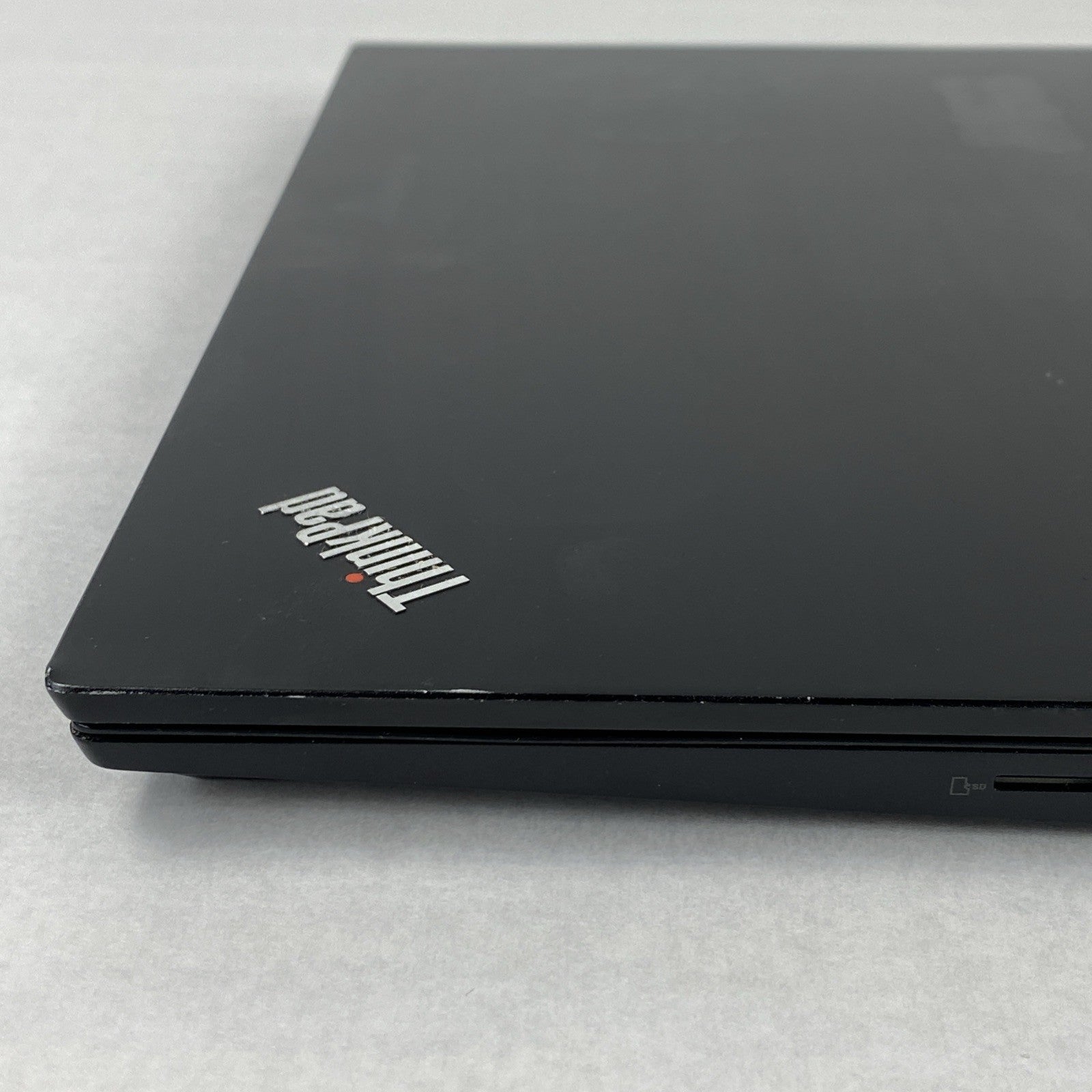 Lenovo ThinkPad E480 Intel Core i5-8250U 1.60 GHz 8GB RAM 14" No HDD No OS