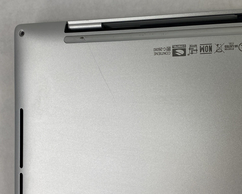 Dell XPS 9320 13.3" Touch i7-1260P 3.26 GHz 16 GB No HDD No OS