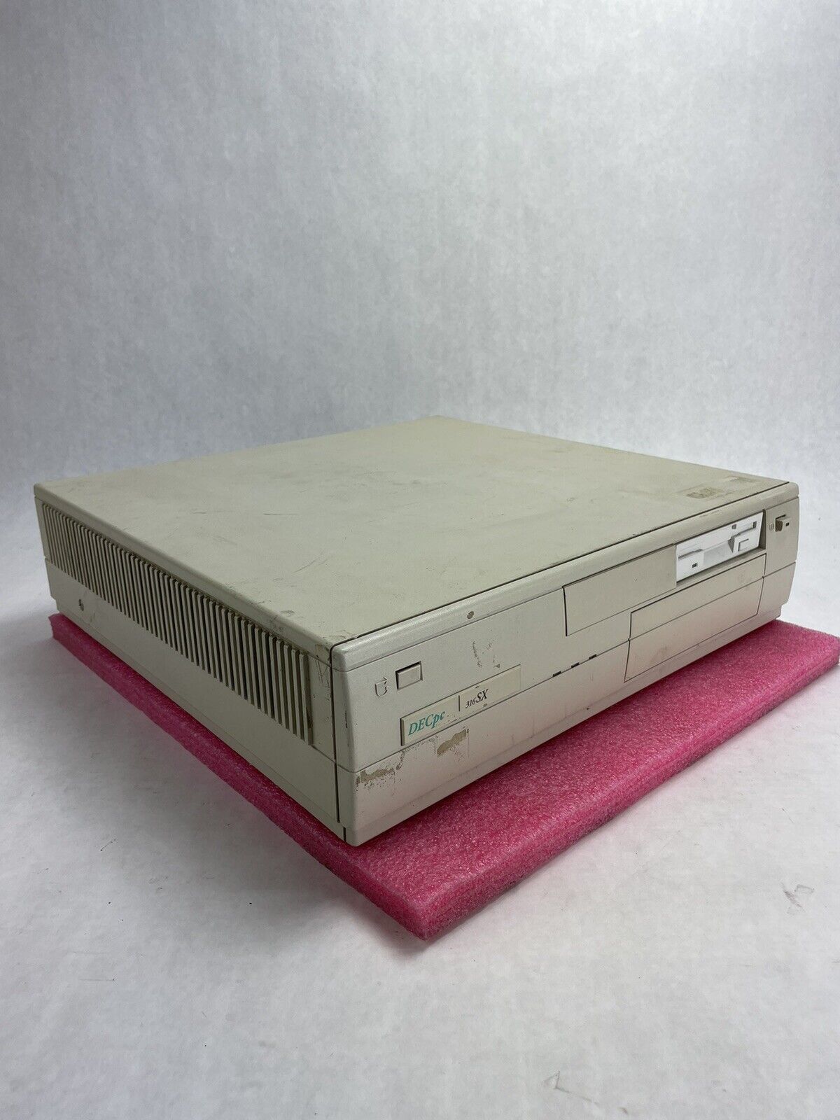 DEC DECPC 316SX PC484 DT Intel 80386sx 16MHz 3MB RAM No HDD No OS