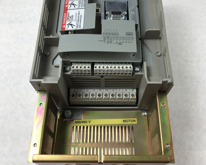 Telemecanique Square D ATV58HU72N4XZ AC Drive Controller Component 460V 3PH
