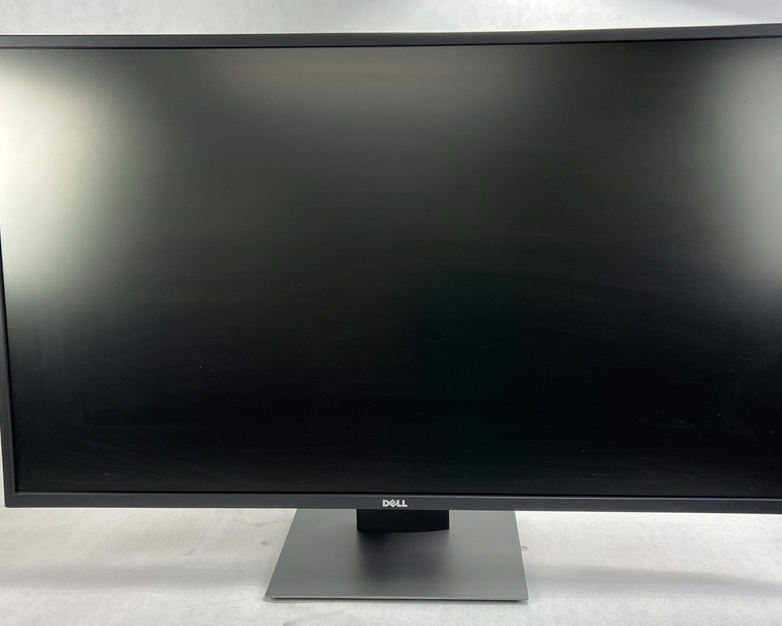 Dell Flat Panel Multi Client Monitor P4317Qc 43" In 4k UHD 3840x2160 With Stand