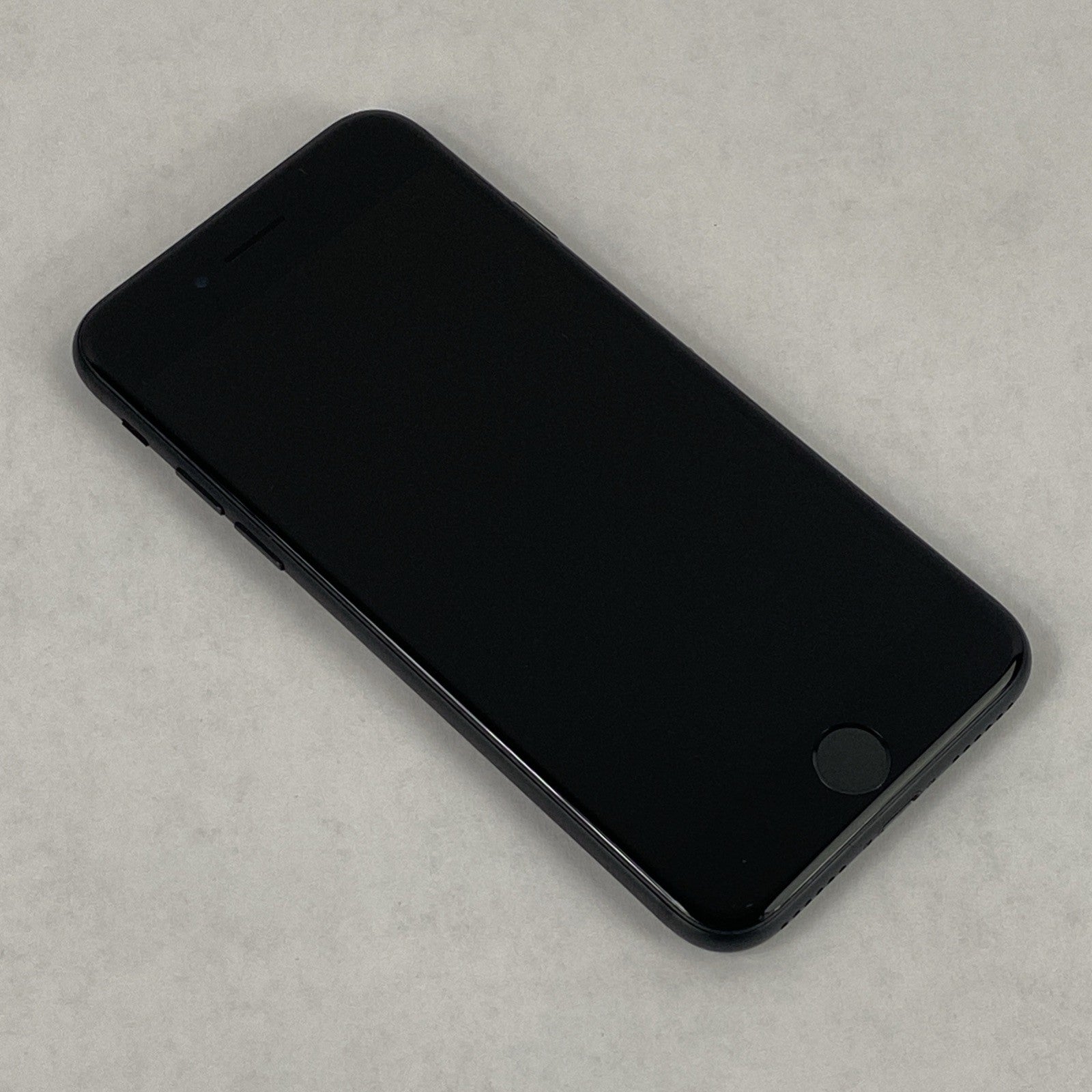 Apple iPhone 7 A1660 32GB Unlocked 4.7" Black IOS 15.8.51