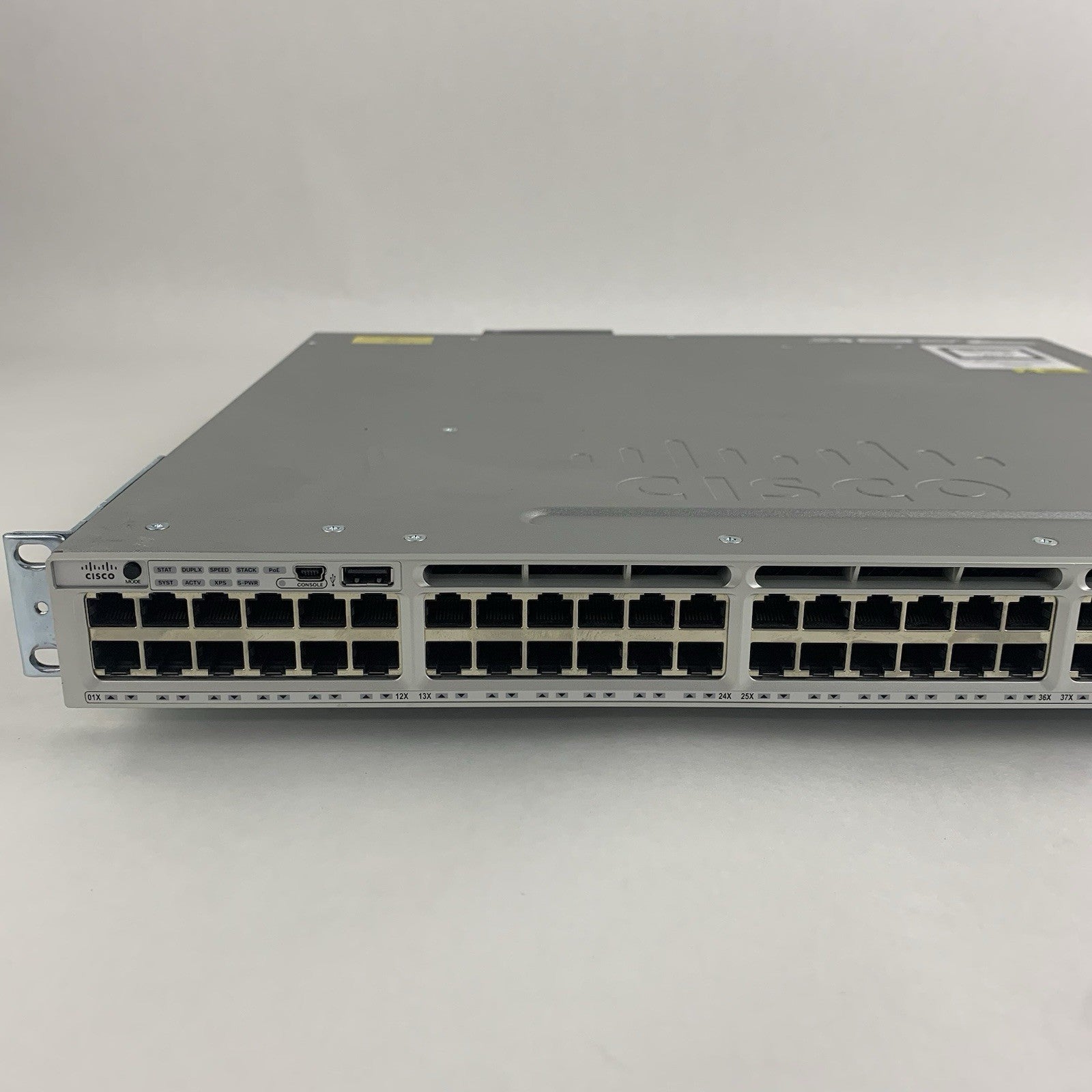 Cisco WS-C3850-48P-L V07 48-Port PoE Switch Tested w/ C3850-NM-4-10G 1x PSU2
