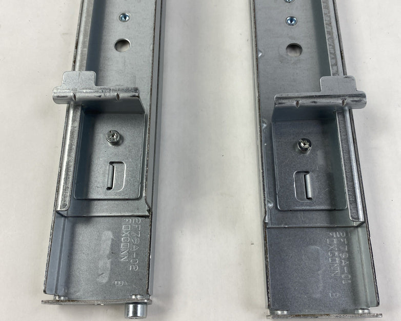 Foxconn 2F77A-02 Right and Left Sliding Server Rails - No Screws