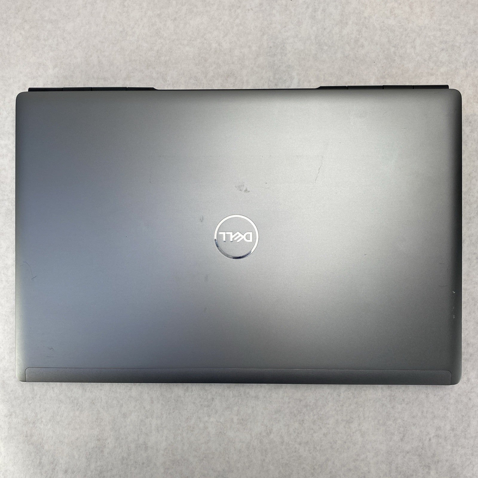 Dell Precision 7750 17.3" Core i7-10850H 2.30 GHz 32GB RAM RTX 4000 No SSD No OS