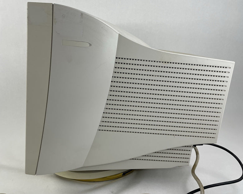 Gateway YE0711-01 16" EV700 1280x1024 VGA CRT