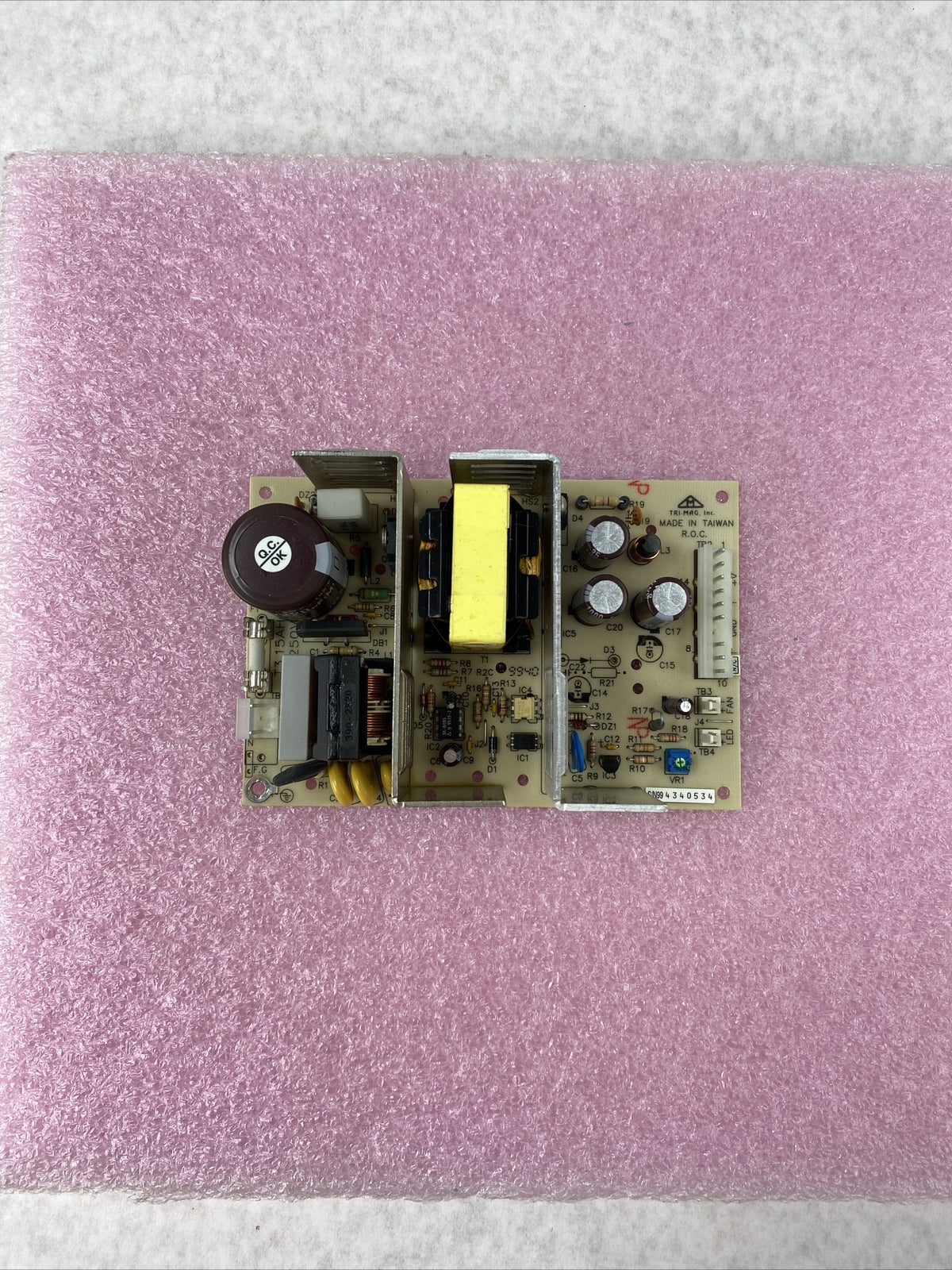 Tri-Mag UV480-9 Open Frame AC DC Power Supply