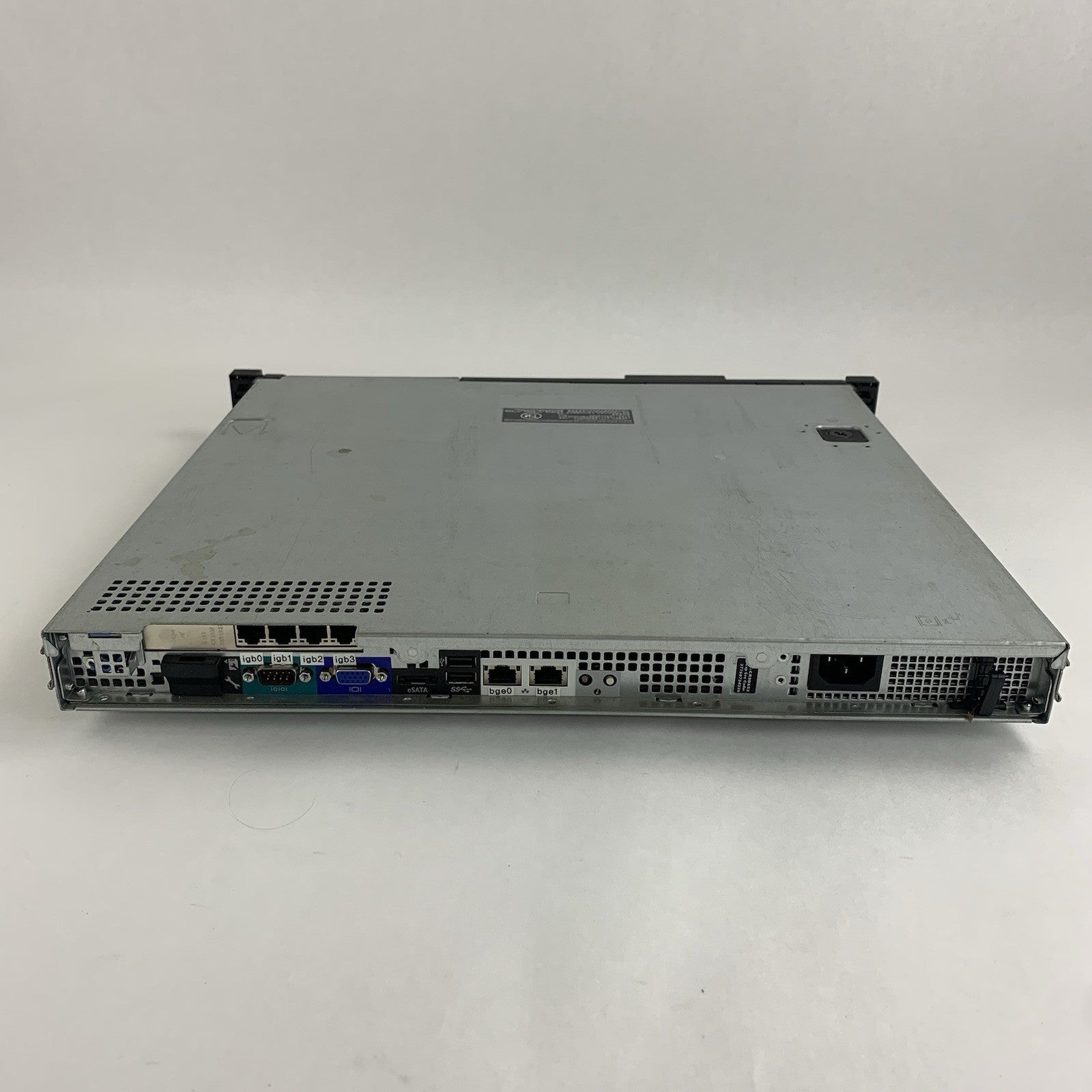 Dell PowerEdge R220 Server 1x Intel i3-1220v3 3.1 GHz 16 GB Ram No HDD No OS6