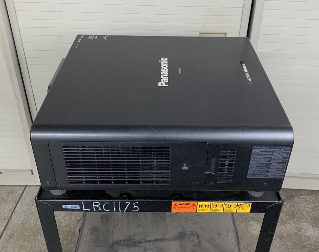 Panasonic PT-DZ10KU WUXGA DLP Lamp Projector - Tested No Lens No Remote2